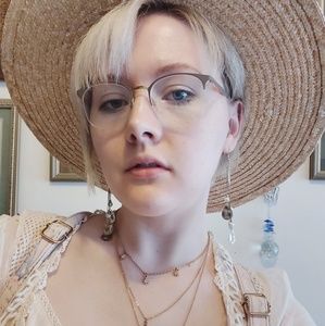 Meet your Posher, Lindsay